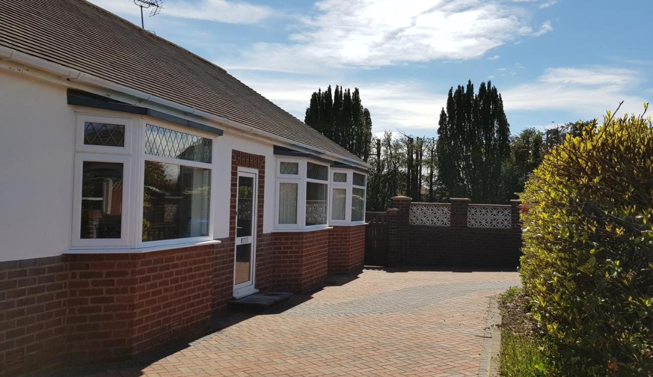 The Hermitage Private Detached Bungalow Villa Rhyl Eksteriør bilde