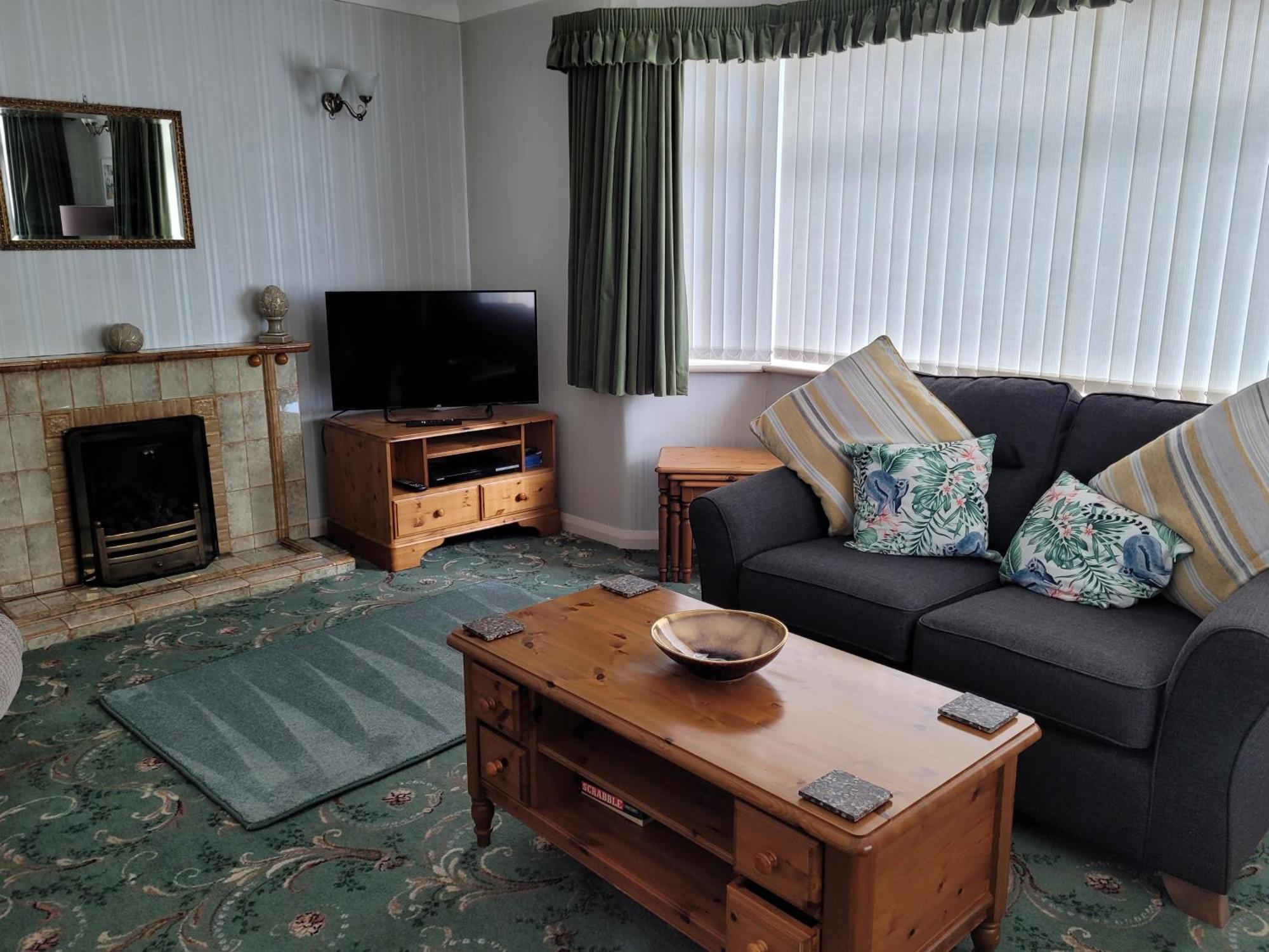 The Hermitage Private Detached Bungalow Villa Rhyl Eksteriør bilde